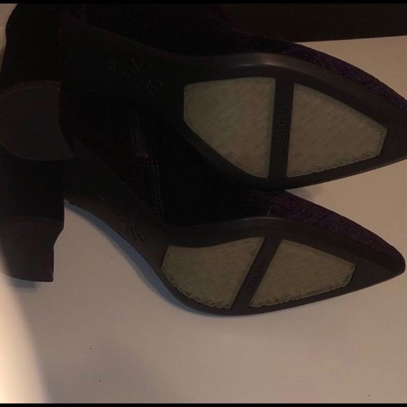 Deep purple or Burgundy block heel boots - Picture 4 of 4